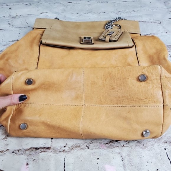 Olivia Harris Square Flap Shoulder Bag Purse Handbag Tan Leather Tote Classic - Picture 5 of 8